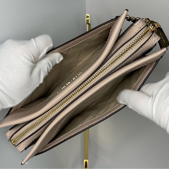 Jet Set Large Logo Chain Crossbody Bag - Picture 10 of 16